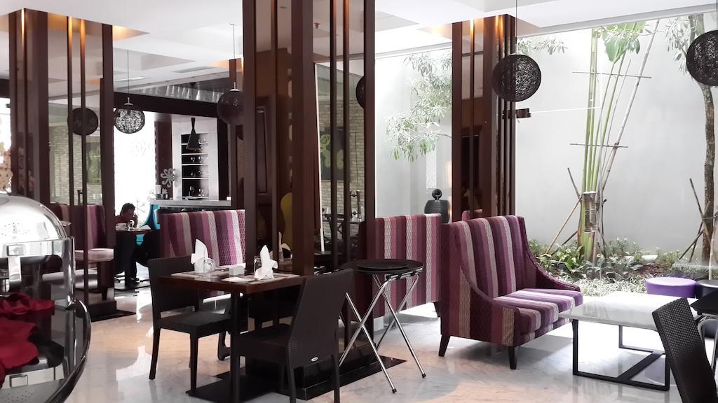 Sotis Hotel Jacarta Exterior foto